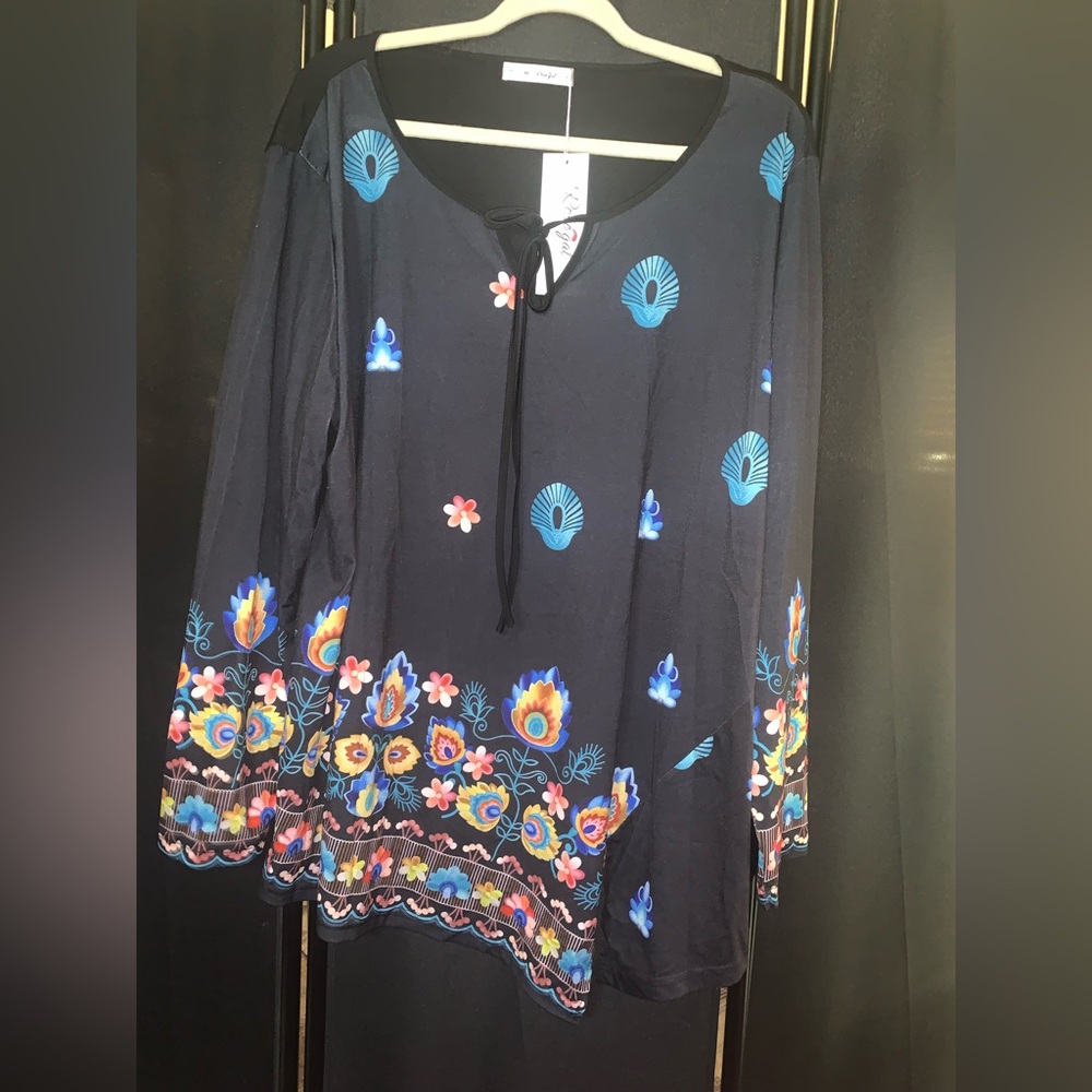Rosegal Black  floral Tunic Top NWT